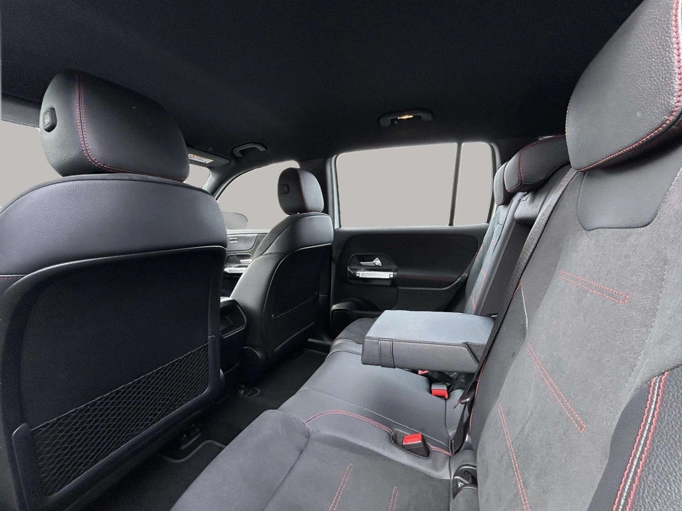 Mercedes EQB250 AMG Line 5d