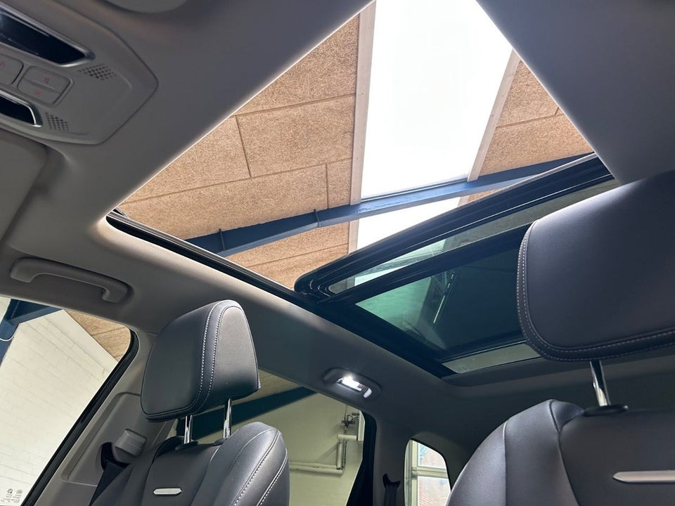 Maxus Euniq6 70  5d