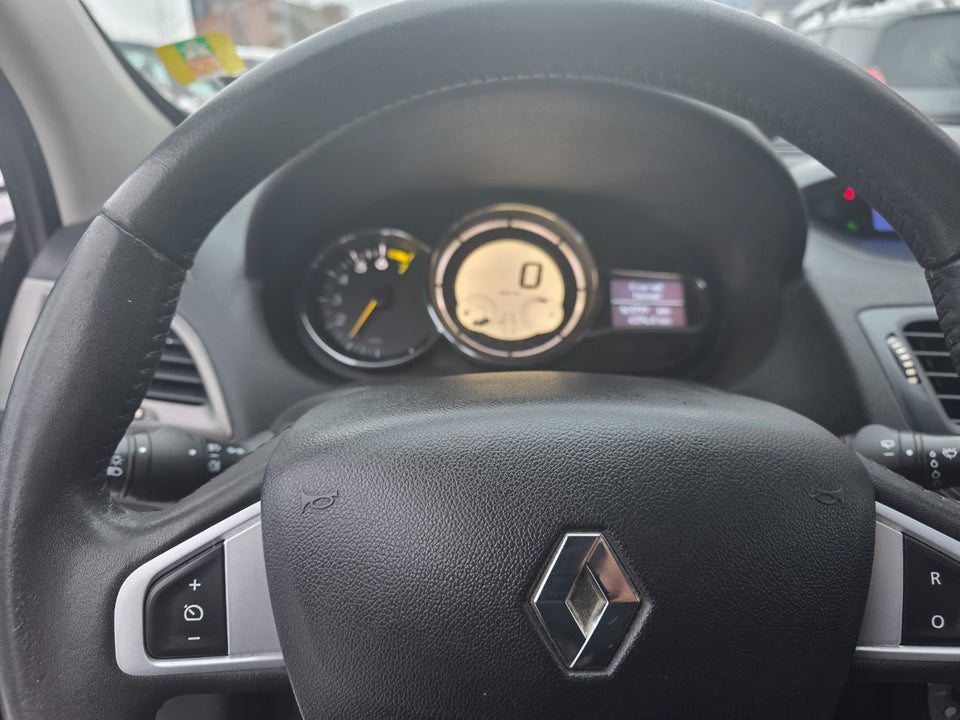 Renault Megane III 1,6 110 Expression Sport Tourer 5d