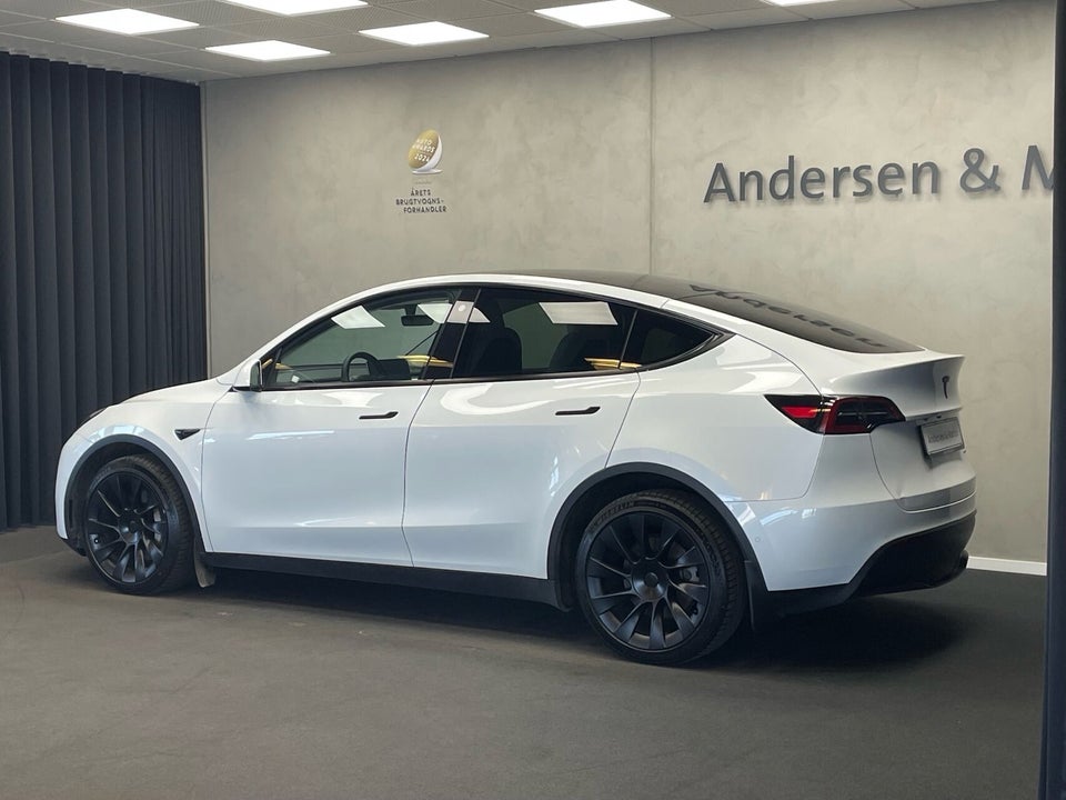 Tesla Model Y Long Range AWD 5d