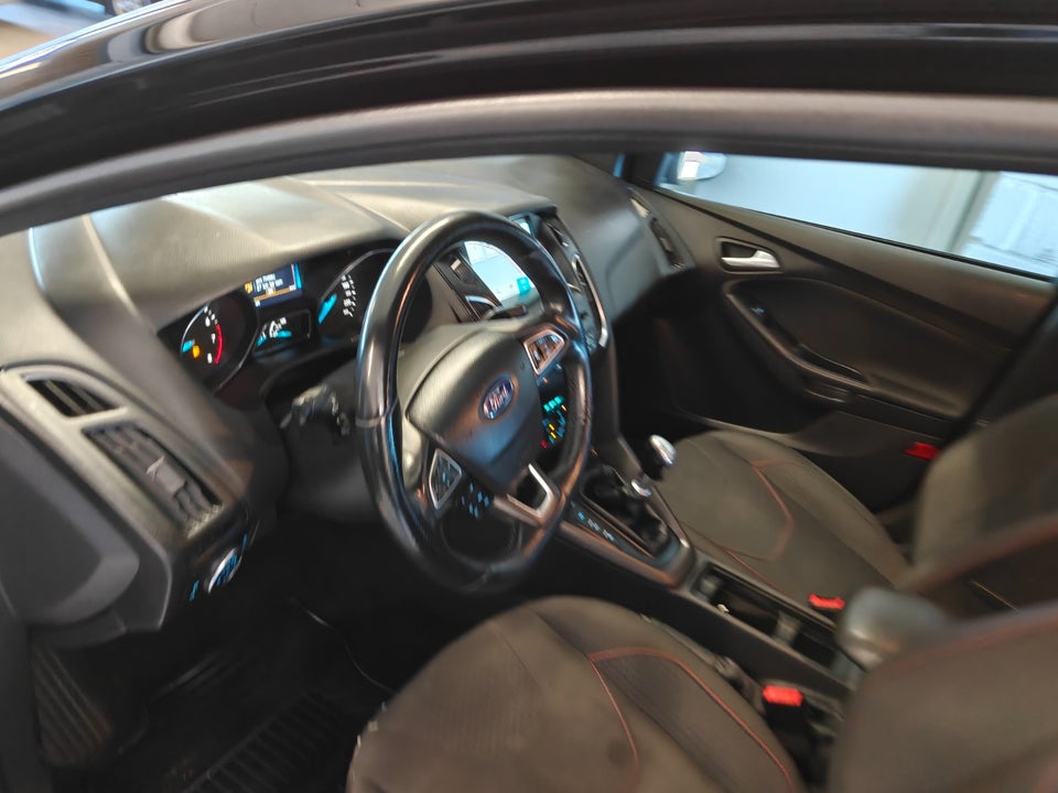 Ford Focus 1,0 SCTi 125 Titanium stc. 5d