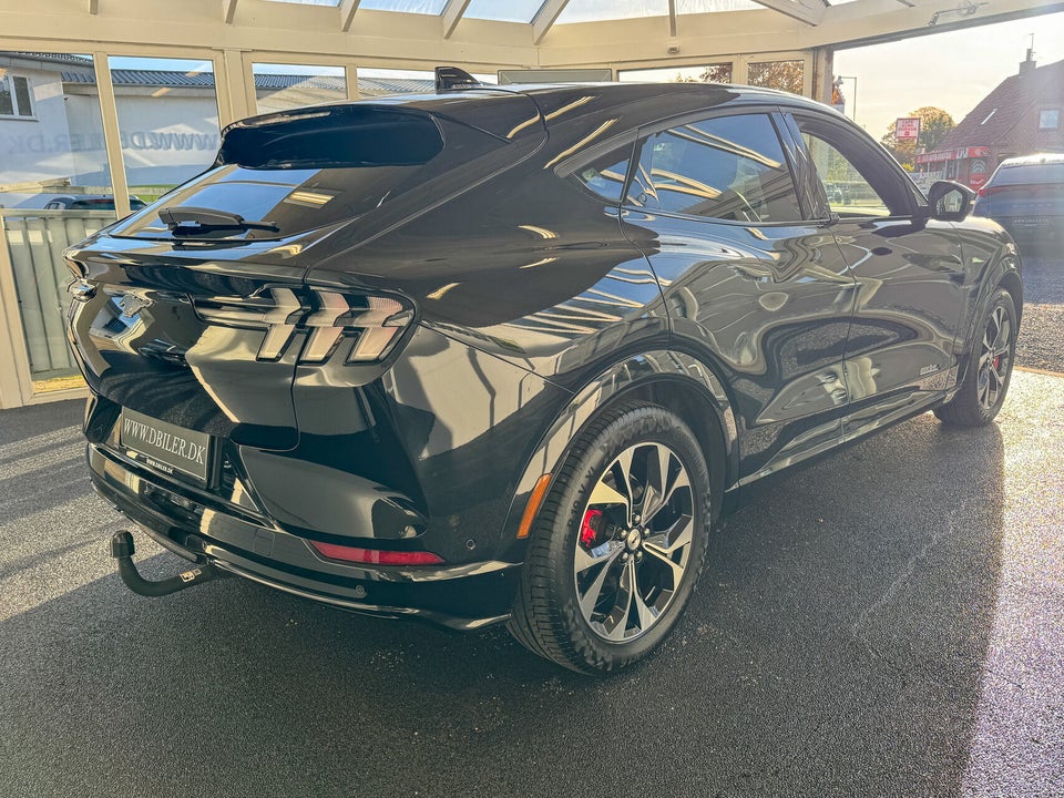 Ford Mustang Mach-E 88 Premium Extended Range 5d