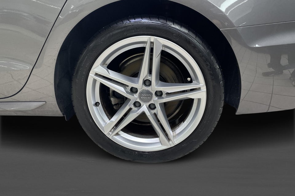Audi A4 40 TFSi Prestige plus Avant S-tr. 5d