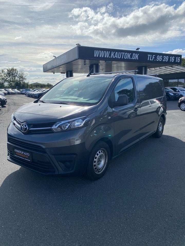 Toyota ProAce 1,5 D 120 Medium Comfort Master 5d