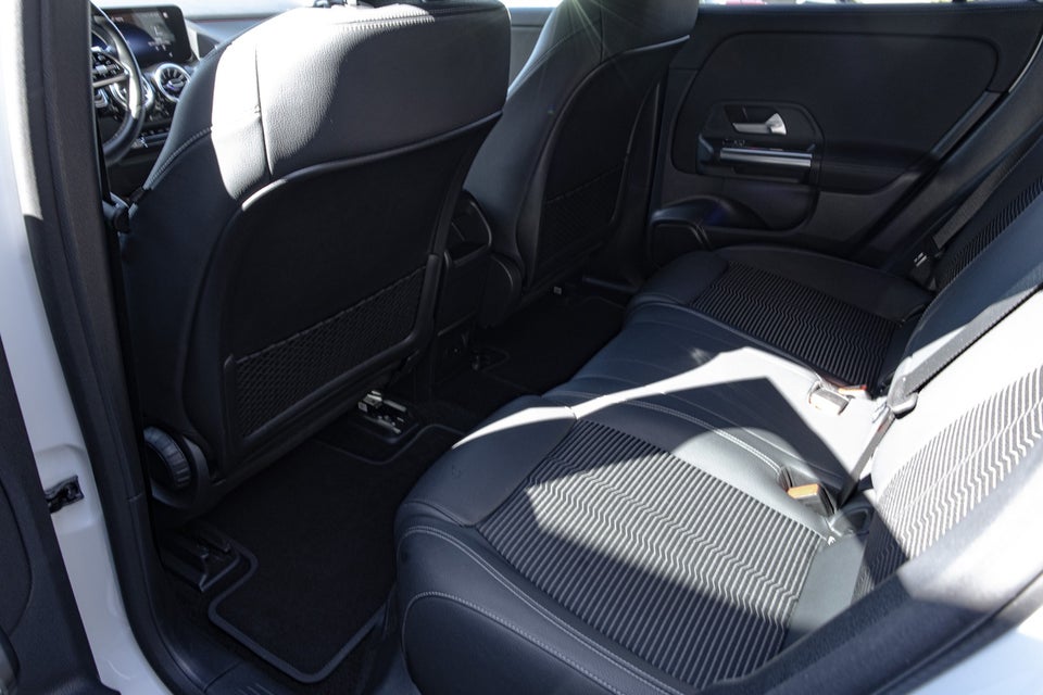Mercedes EQA250 5d