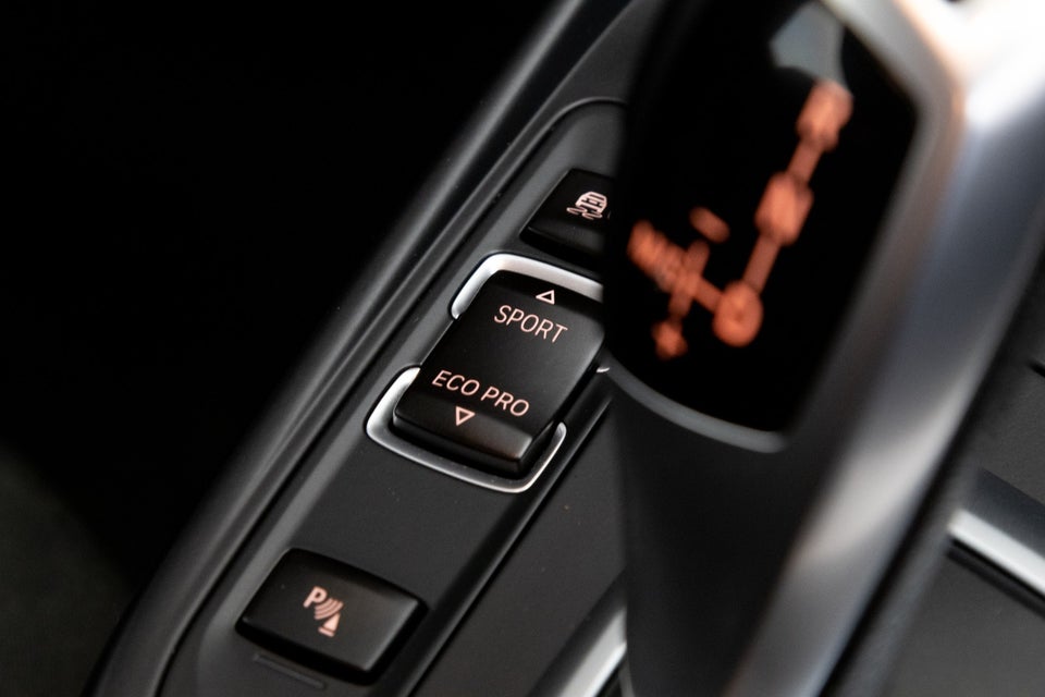 BMW 118i 1,5 Advantage aut. 5d