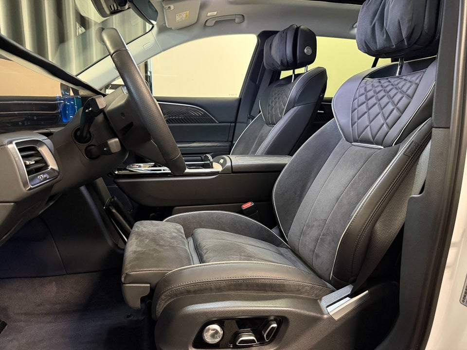 Hongqi E-HS9 84 Comfort 5d