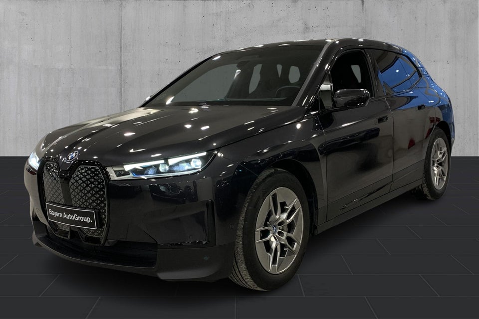 BMW iX xDrive40 Fully Charged 5d