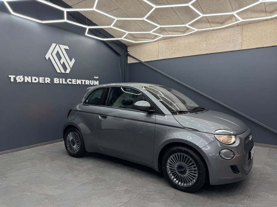 Fiat 500e 42 Icon 3d