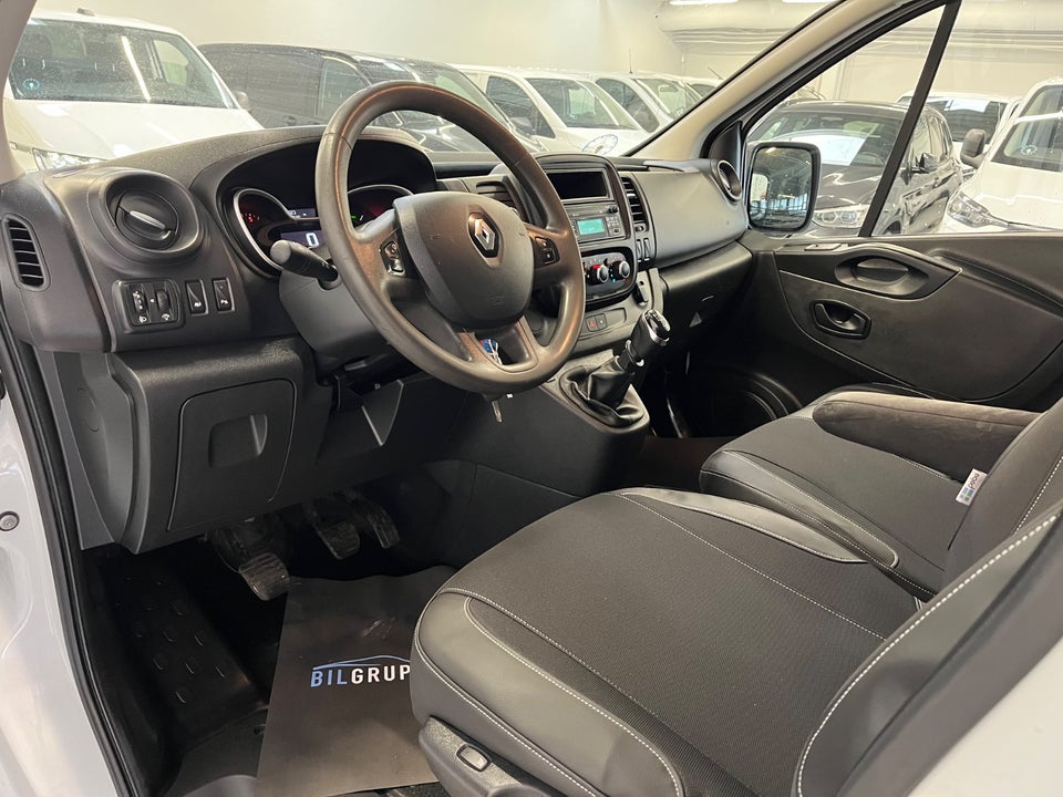 Renault Trafic T29 2,0 dCi 120 L2H1