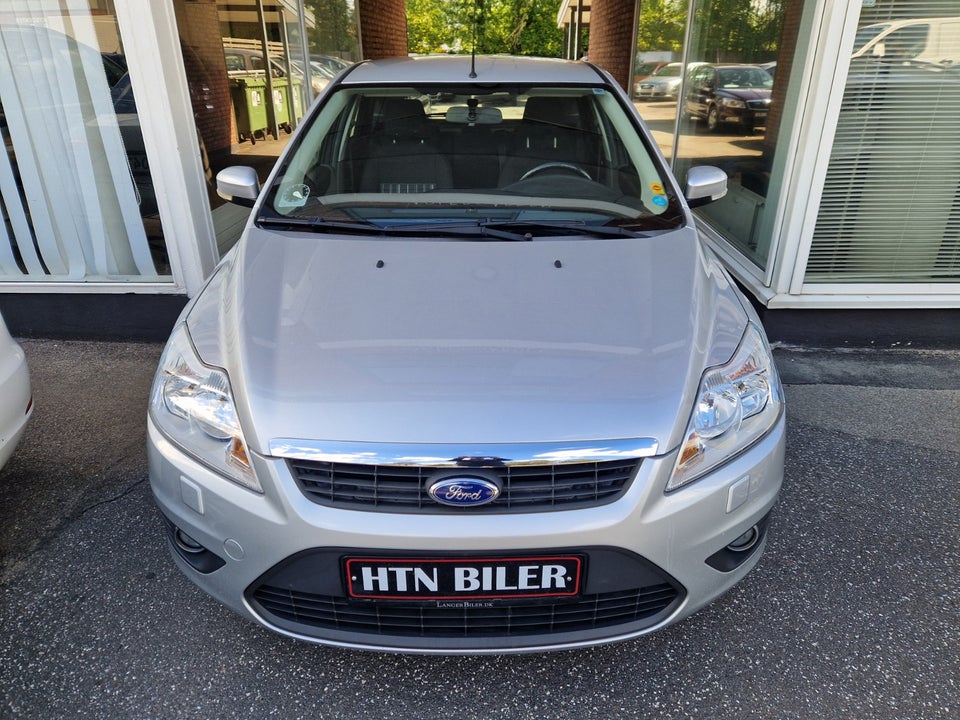 Ford Focus 1,6 Titanium 5d