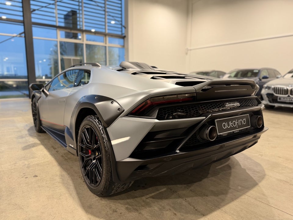 Lamborghini Huracan 5,2 Sterrato 2d