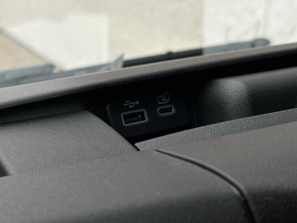 Iveco Daily 3,0 35S18 4100mm Alukasse m/lift AG8