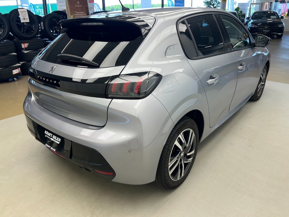 Peugeot 208 1,2 PureTech 100 Allure 5d