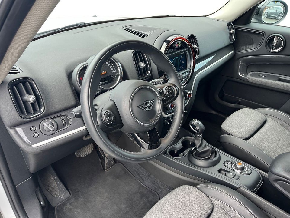 MINI Countryman Cooper SE 1,5 Essential aut. ALL4 5d