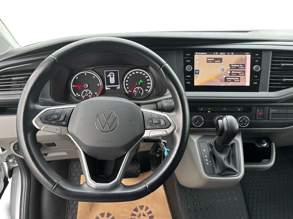 VW Transporter 2,0 TDi 150 Kassevogn DSG kort