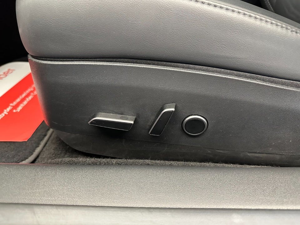 Tesla Model 3 RWD 4d