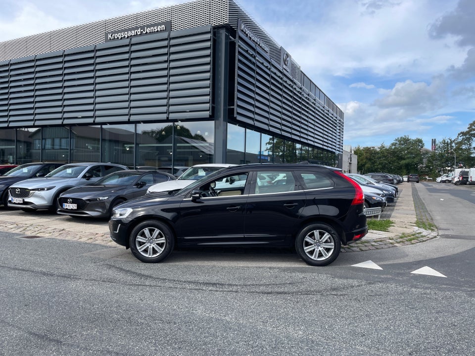 Volvo XC60 2,0 T5 245 Momentum aut. 5d