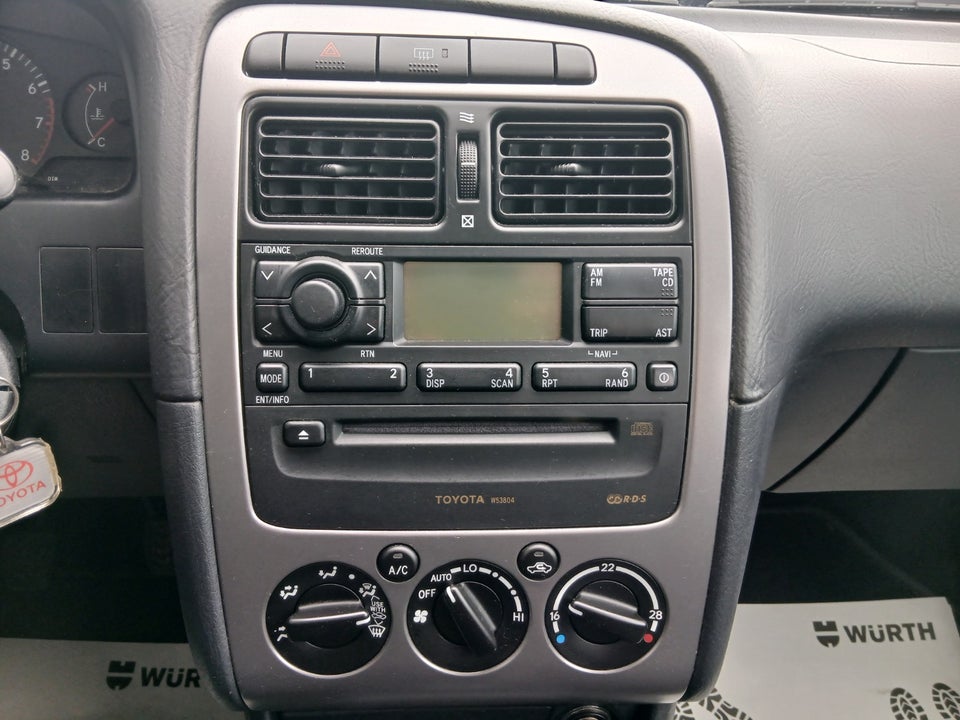 Toyota Avensis 1,8 VVT-i Terra 5d