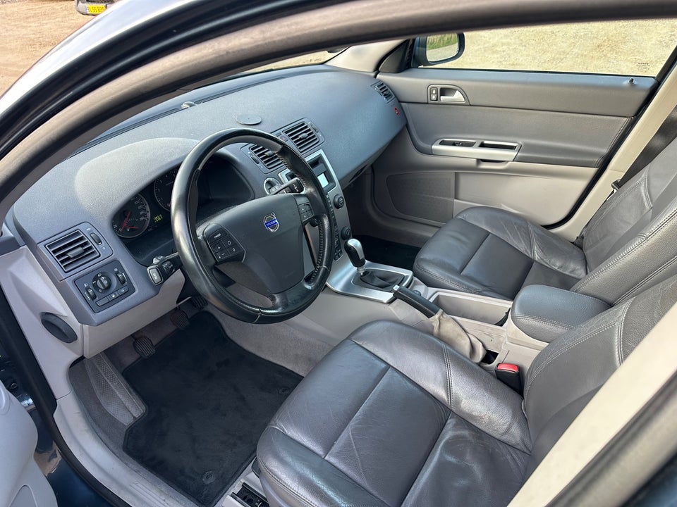 Volvo V50 1,8 Kinetic 5d