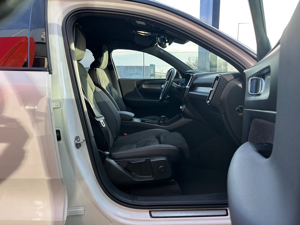 Volvo XC40 P6 ReCharge Plus 5d