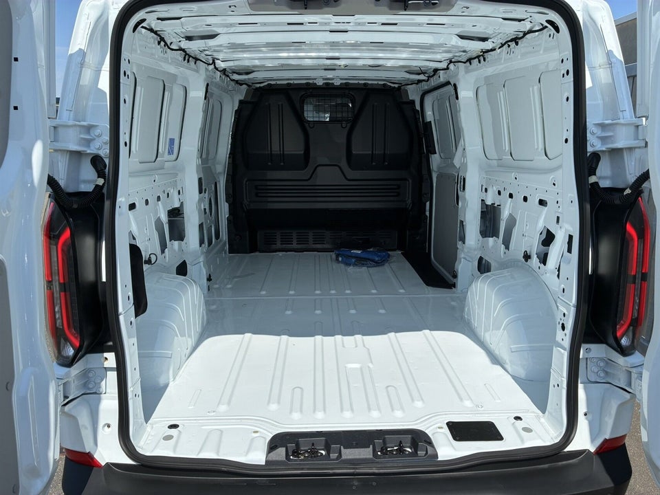 Ford E-Transit Custom 320 L1 64 Trend