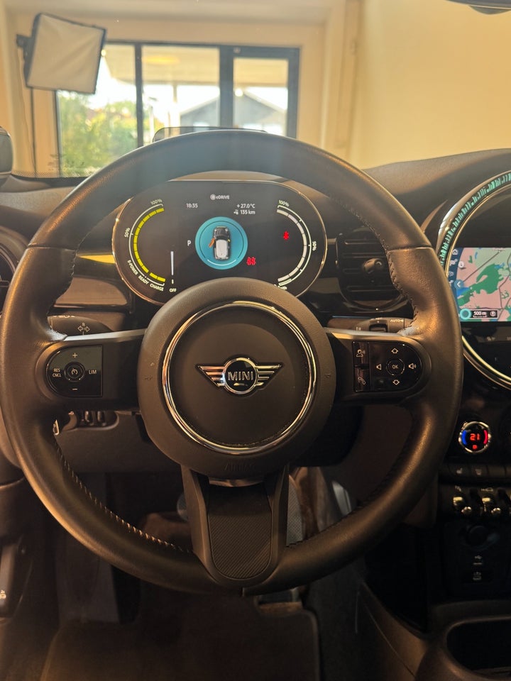 MINI Cooper SE Maximise 3d