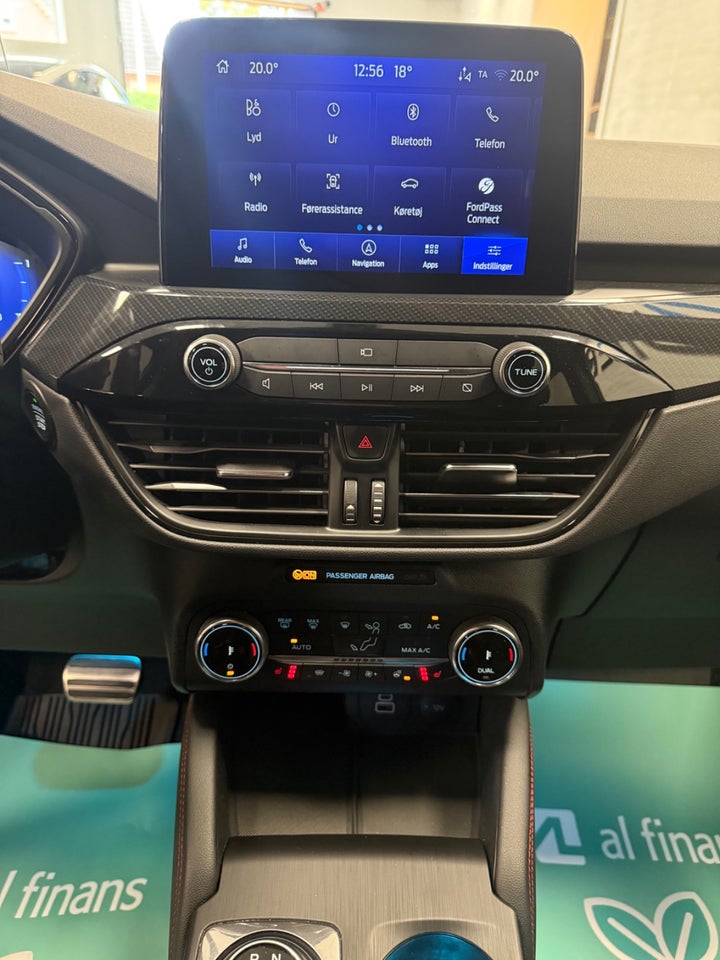 Ford Kuga 2,5 PHEV Graphite Tech CVT 5d