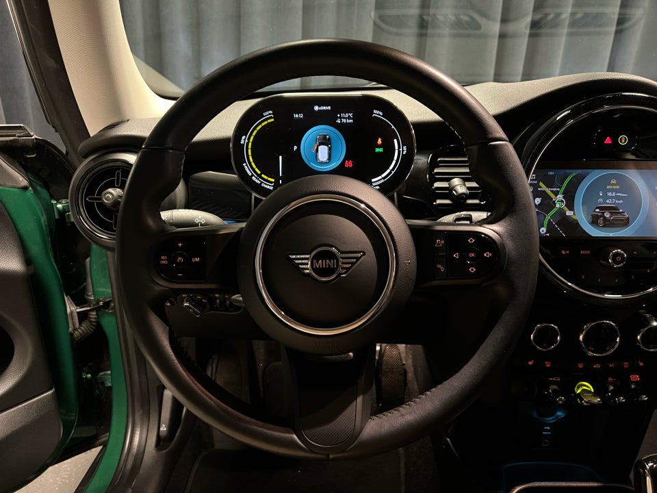 MINI Cooper SE Classic Trim 3d