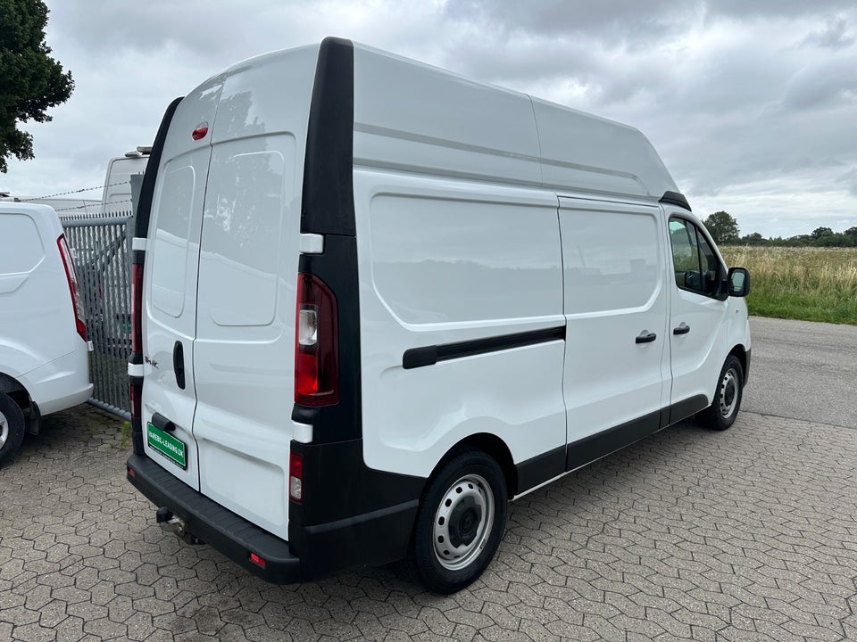 Renault Trafic T29 2,0 dCi 145 L2H2