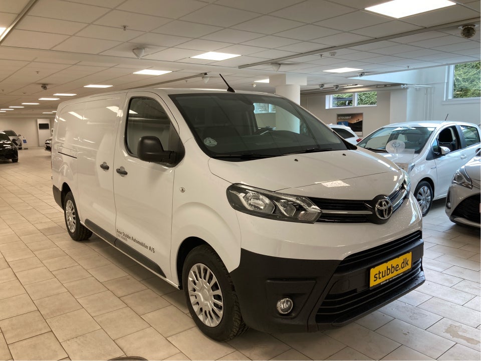 Toyota ProAce 2,0 D 144 Long Comfort Master aut. 4d