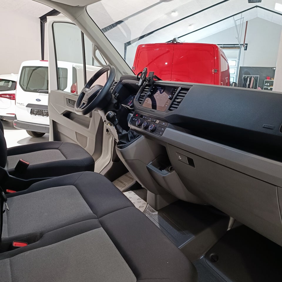 VW Crafter 35 2,0 TDi 177 Kassevogn L4H3