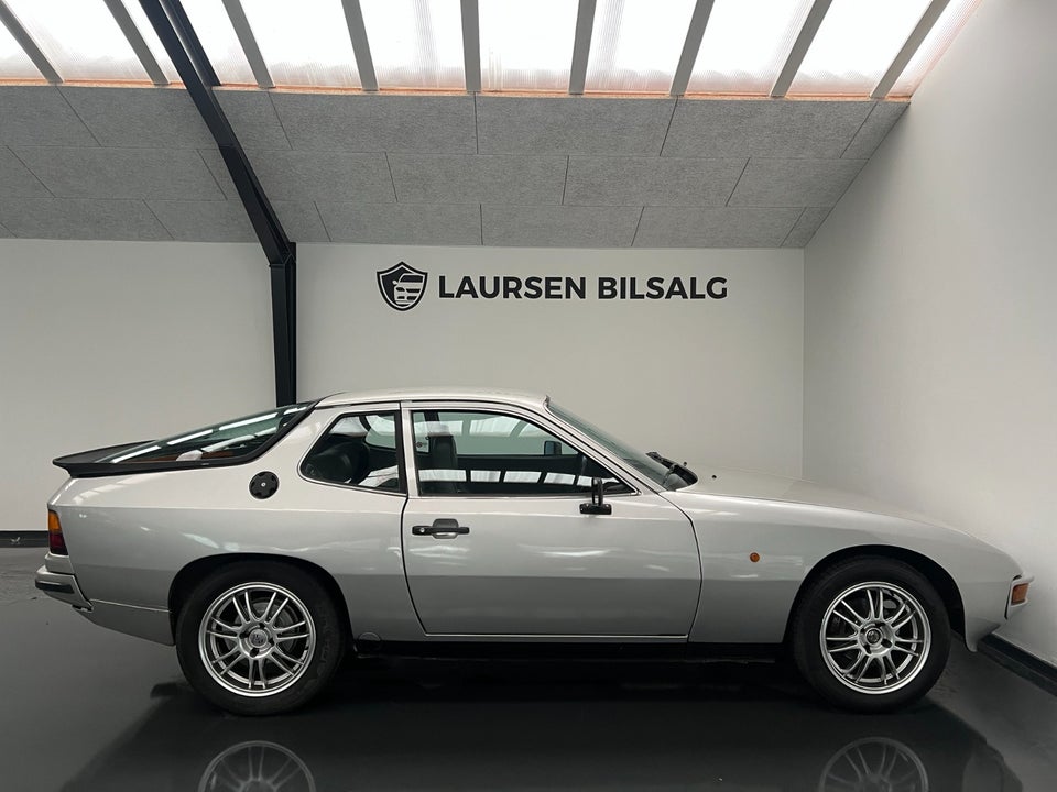 Porsche 924 2,0  3d