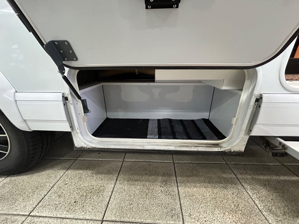 Fiat Carthago 2,3 Malibu T 440QB aut. 2d