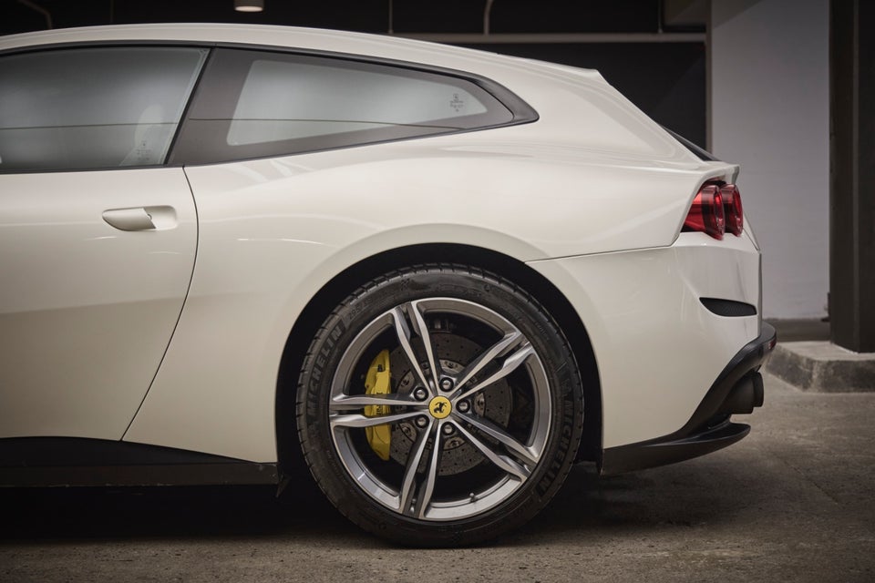 Ferrari GTC4Lusso 6,3 DCT 2d