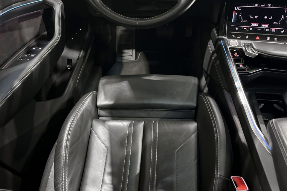 Audi e-tron 55 Advanced quattro 5d