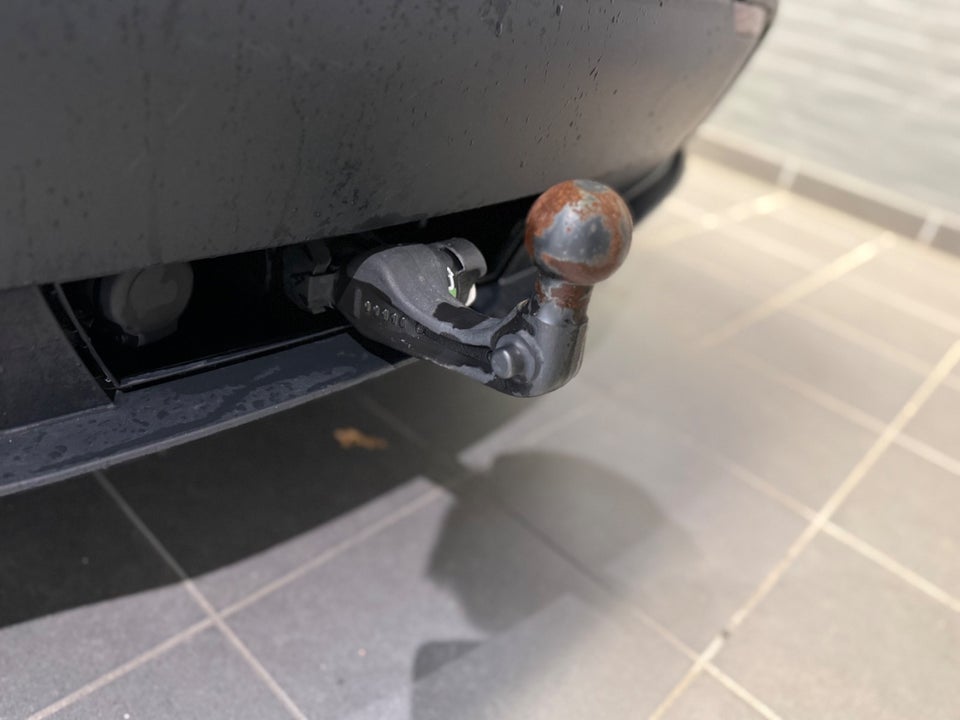 Tesla Model Y RWD 5d