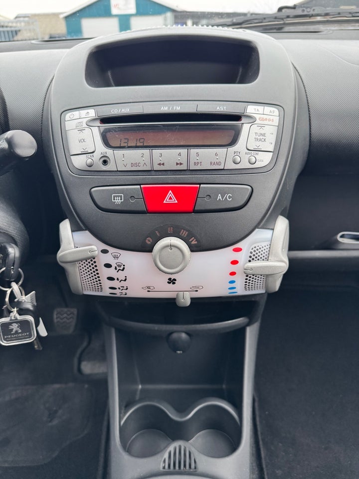 Peugeot 107 1,0 Active Air 5d