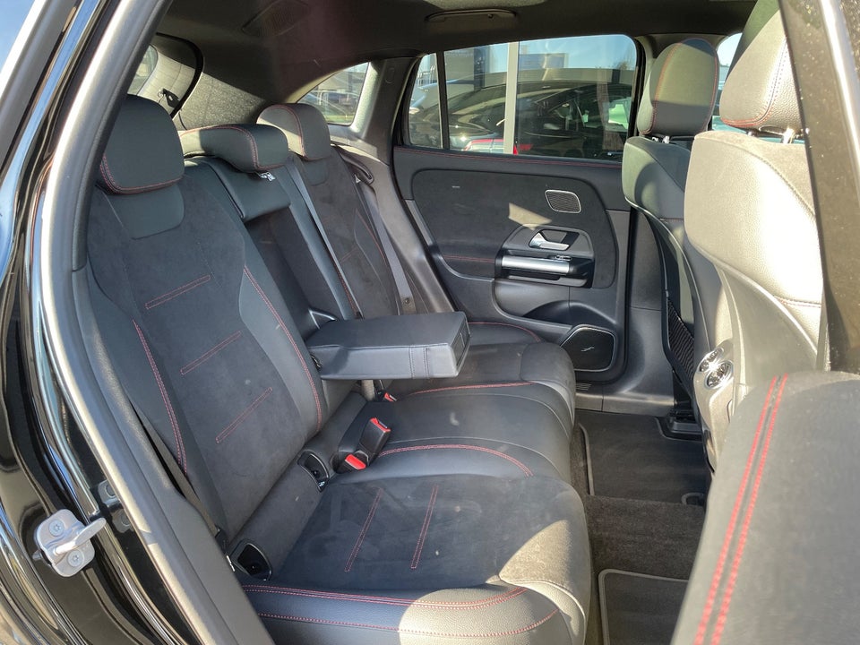 Mercedes EQA350 AMG Line Premium 4Matic 5d