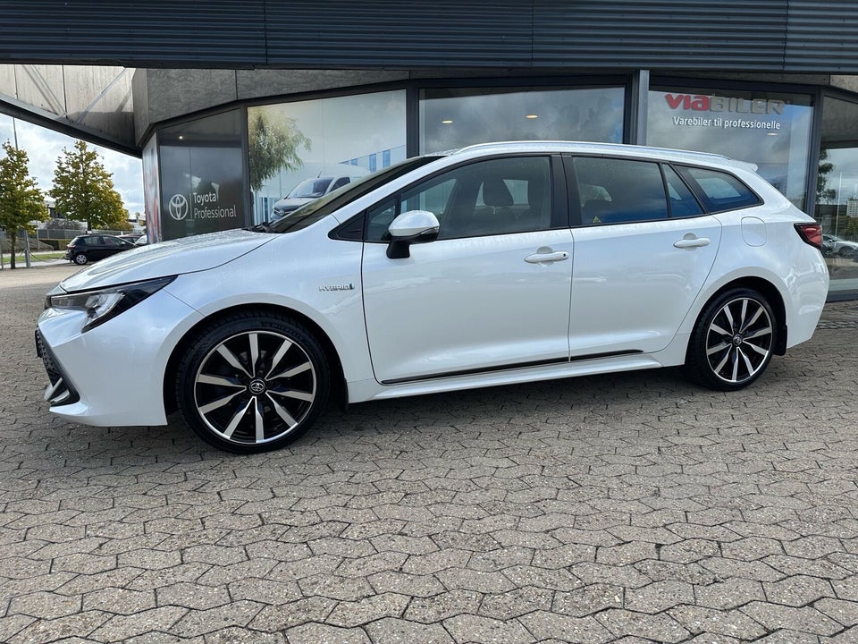 Toyota Corolla 2,0 Hybrid H3 Smart Touring Sports MDS 5d