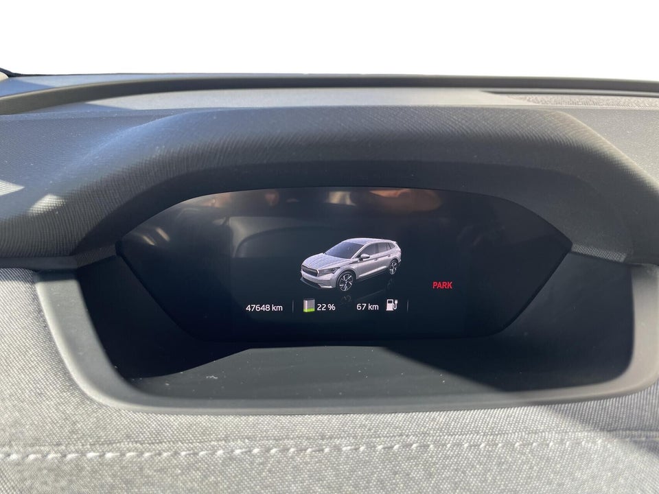 Skoda Enyaq 60 iV Loft 5d