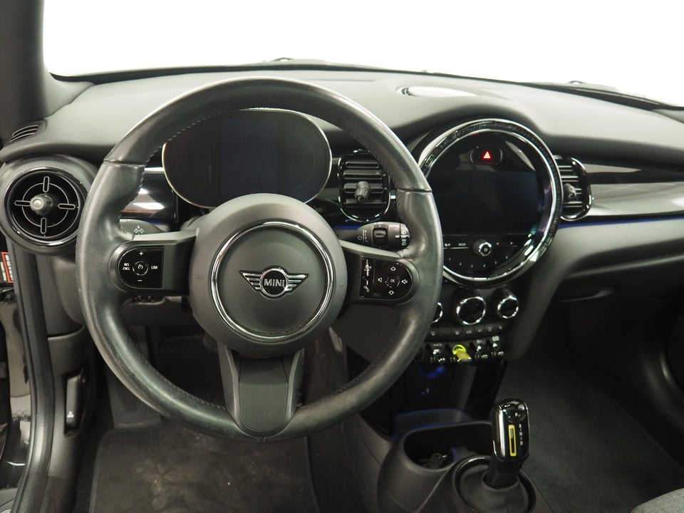 MINI Cooper SE Classic Trim 3d