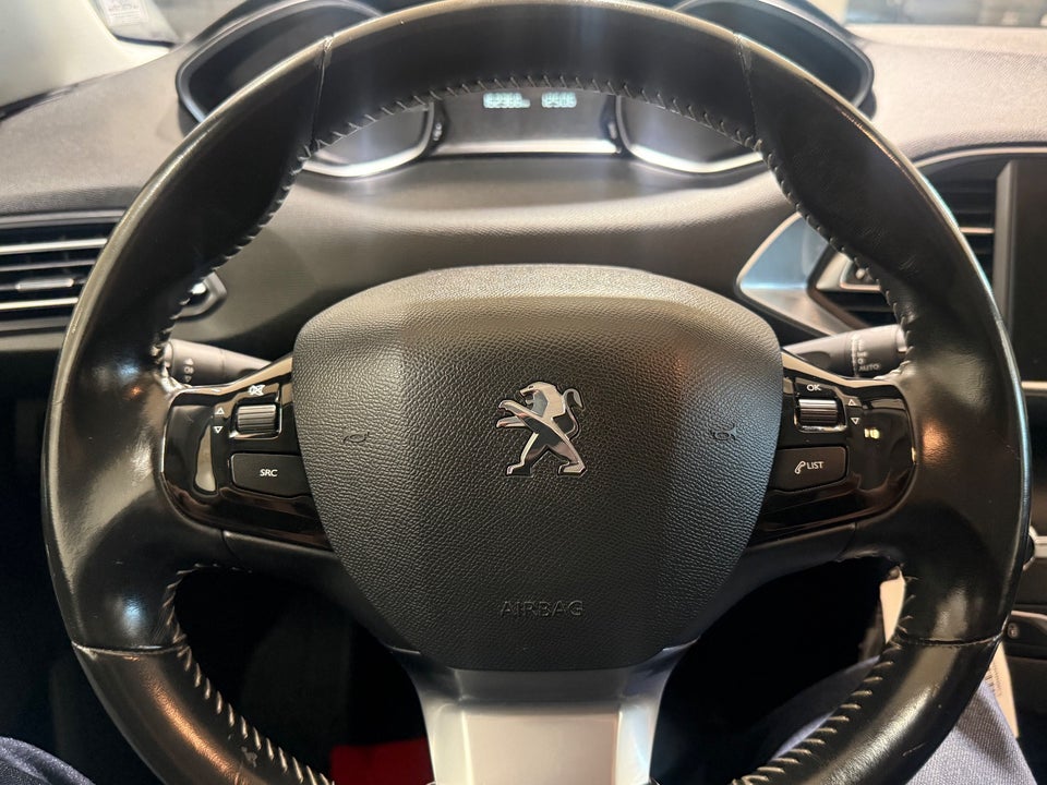 Peugeot 308 1,6 BlueHDi 120 Active 5d