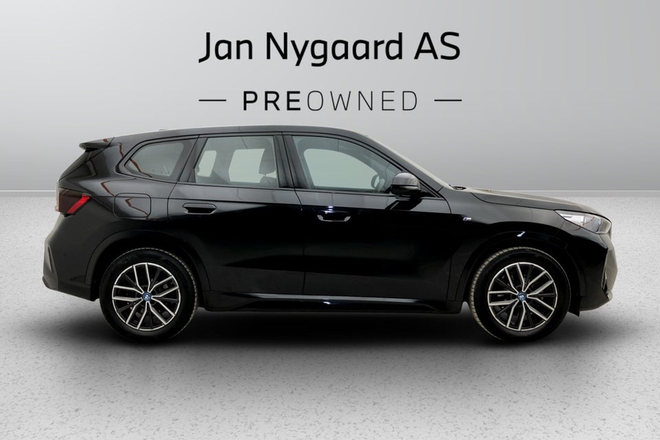 BMW iX1 eDrive20 M-Sport 5d