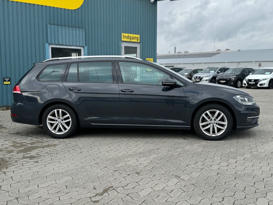 VW Golf VII 2,0 TDi 150 Highline Variant DSG 5d