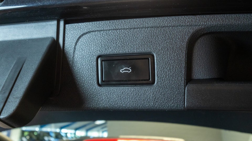 VW Passat 2,0 TDi 122 Business+ Pro Variant DSG 5d