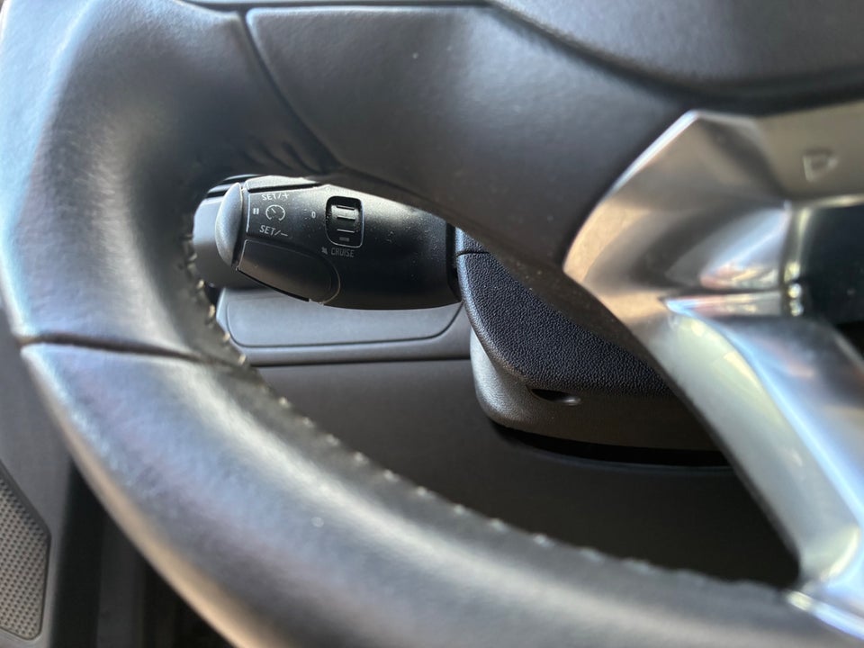 Peugeot 208 1,2 VTi 82 Strike 5d