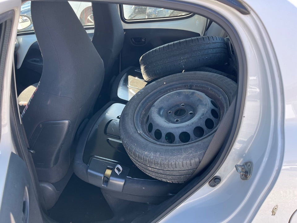 Citroën C1 1,2 PureTech Funky 5d