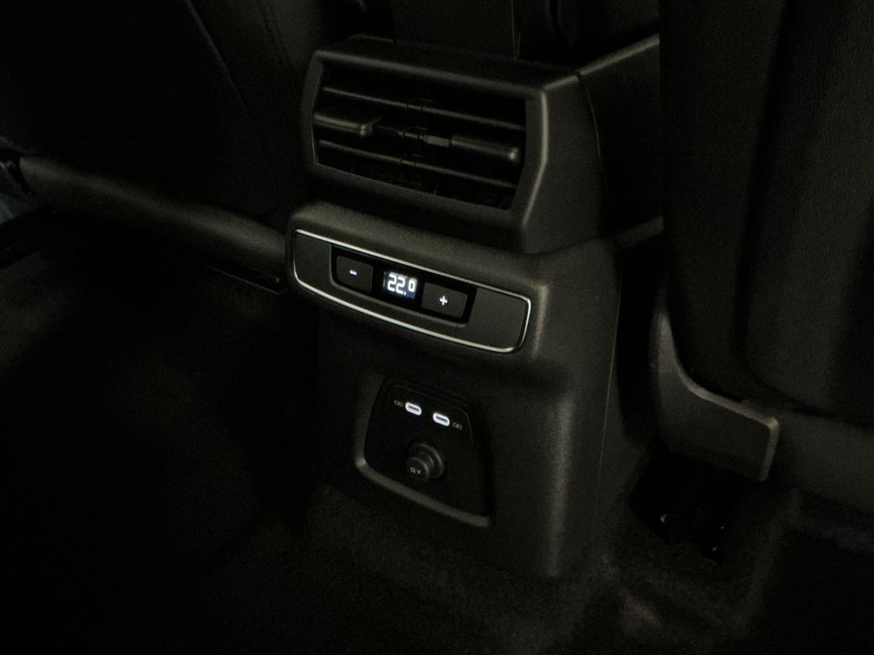 Audi Q4 e-tron 45 S-line 5d