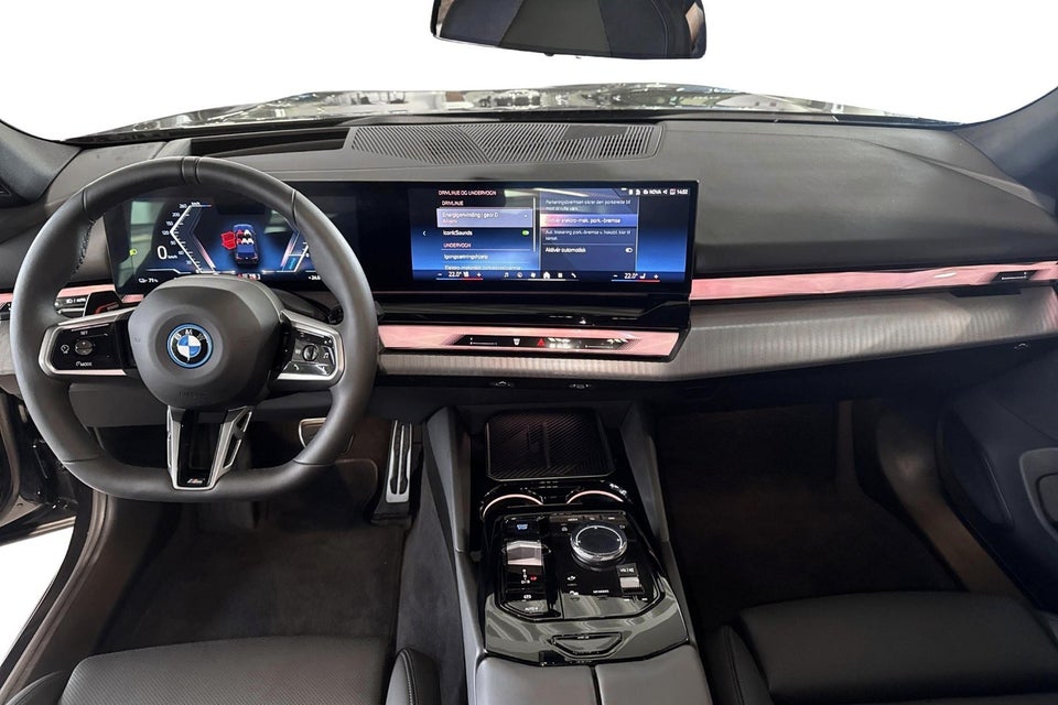 BMW i5 eDrive40 Fully Charged M-Sport 4d